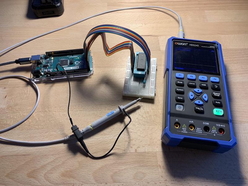 Measure EEPROM Programmer for Arduino with an Oscilloscope